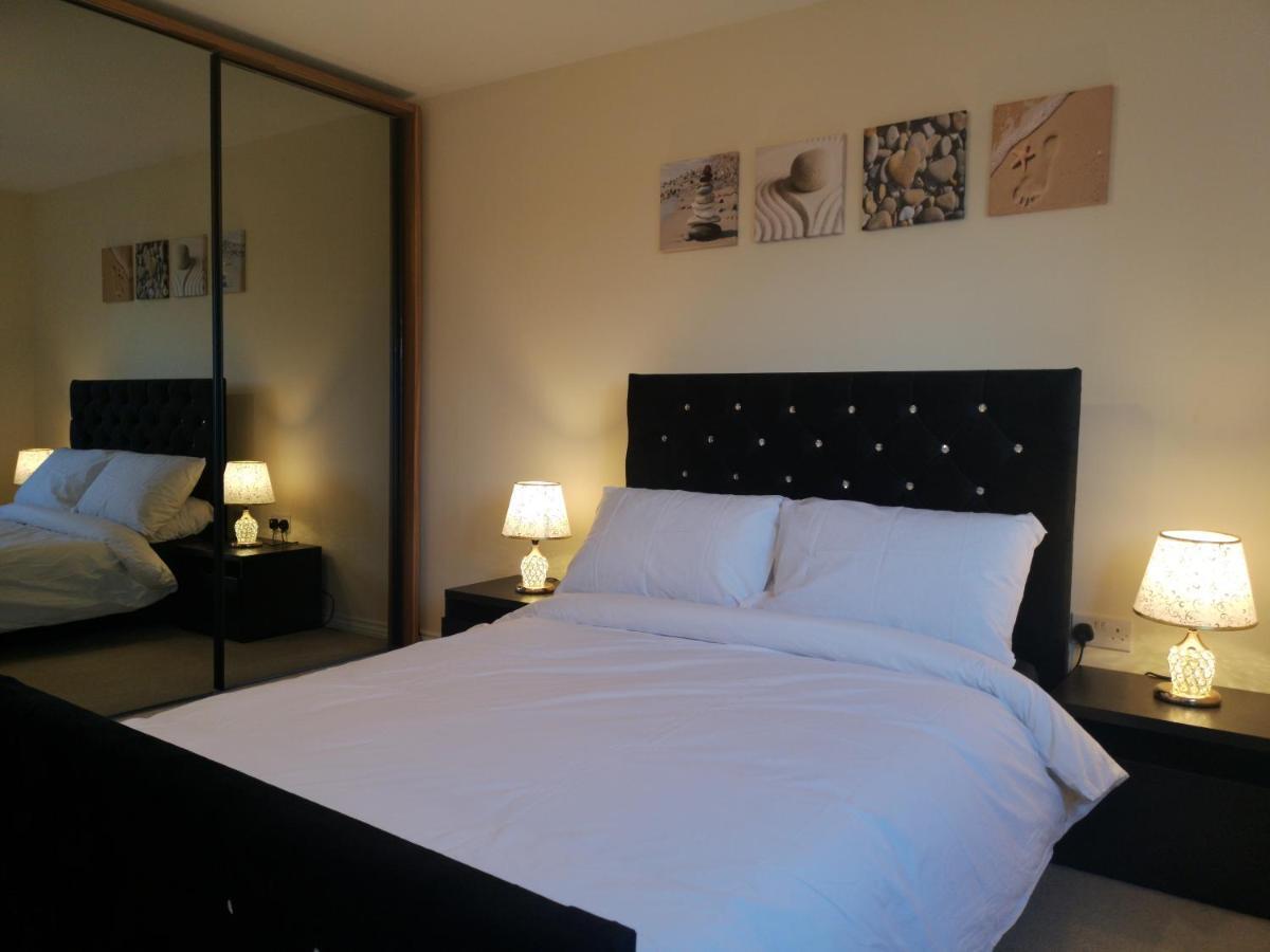 Nightingale Gardens - 4 Bed Detached House - Manchester Leilighet Eksteriør bilde